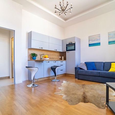 Ines Apartment Прага Екстериор снимка