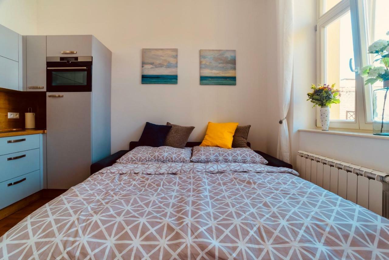 Ines Apartment Прага Екстериор снимка