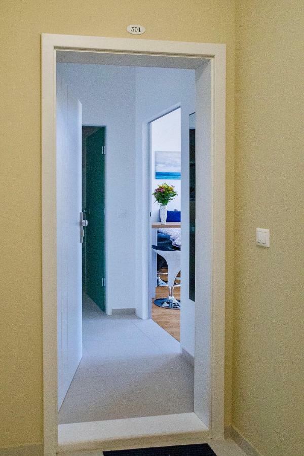Ines Apartment Прага Екстериор снимка